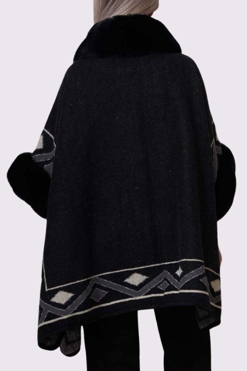 Geometric Print Faux Fur Poncho