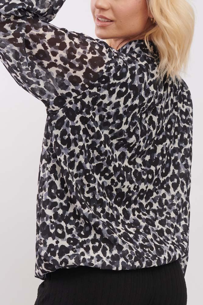 Leopard Print Balloon Sleeve Top