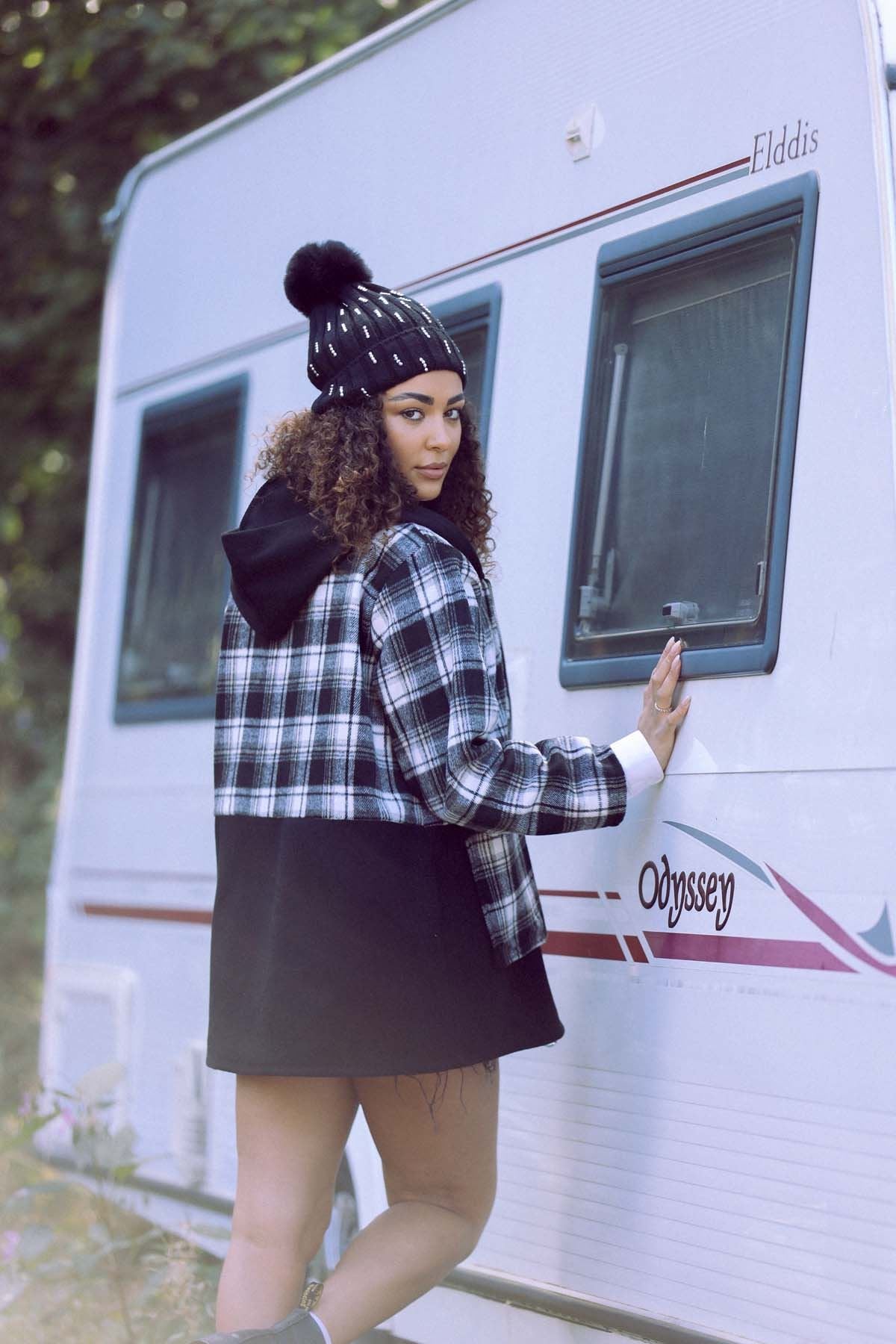 Plaid Pattern Pockets Hooded Jacket